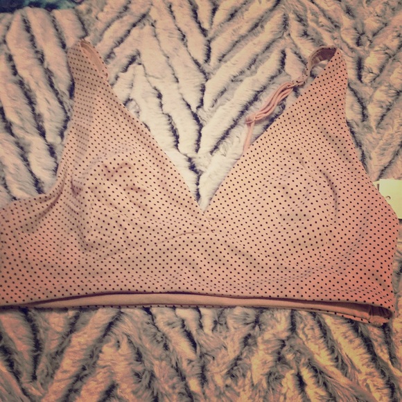 gilugan& omalley Other - πππBNWT pink w/ black polka dots bra super soft gilugan& omalley Other - πππBNWT pink w/ black polka dots bra super soft
